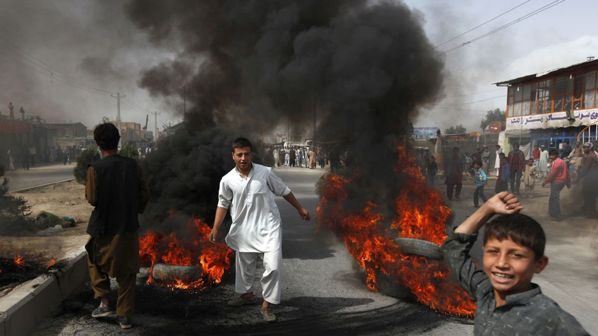 Miles de personas protestan en  las calles de Kabul por la película 'La inocencia de los musulmanes'