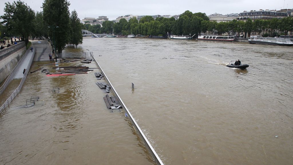 Los dos museos han cerrado sus puertas por temor a las inundaciones