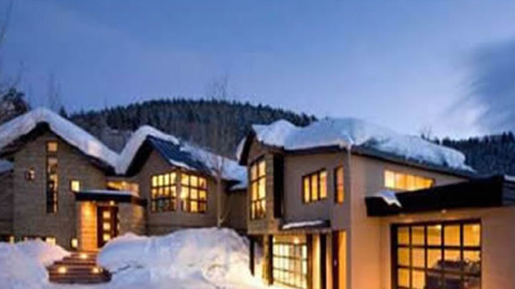 Esta acogedora casa nos brinda la postal navideña perfecta