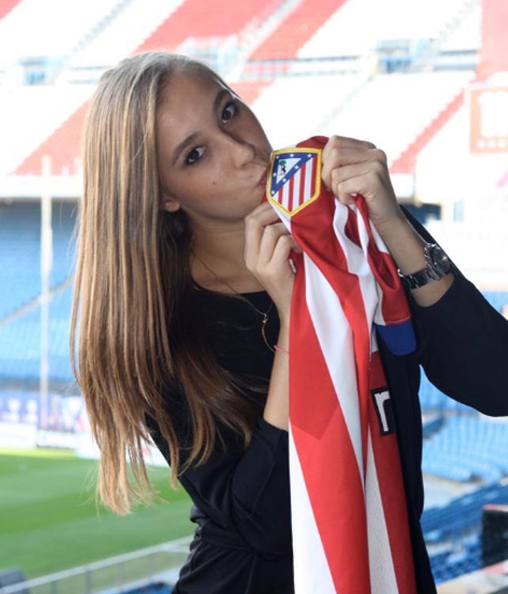 Romántica, fan del FIFA y de CR7: Así es Nicole Regnier, la ‘Jamesita’ del Atléti