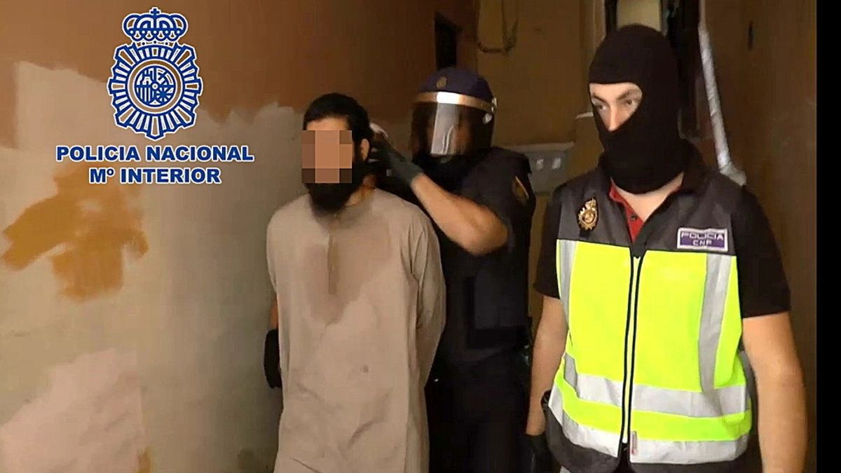 Detnida una célula yihadista en Melilla y Nador vinculada al Estado Islámico