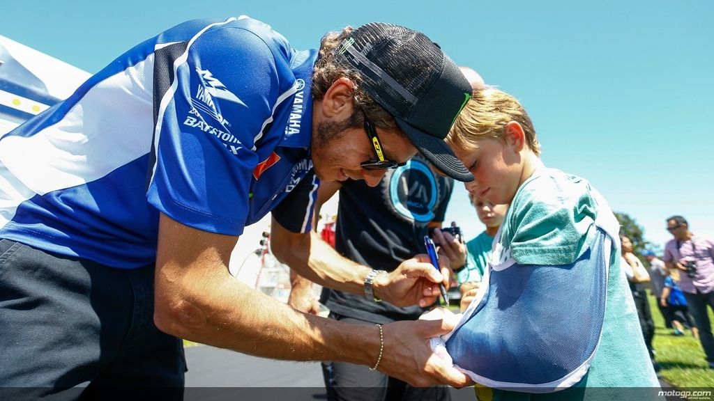 Rossi y Smith, bromas y pizzas antes de Laguna Seca