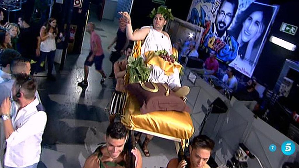 Visita al doctor, entrenador personal y sesión con su coach, Cristina Soria