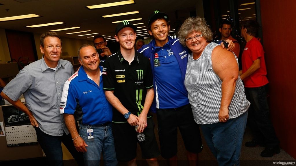 Rossi y Smith, bromas y pizzas antes de Laguna Seca