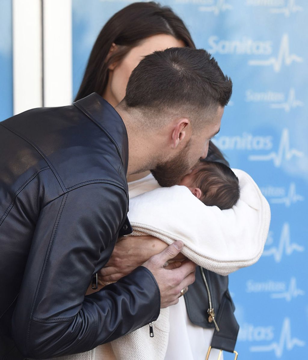 Pilar Rubio y Sergio Ramos presentan a su hijo Marco