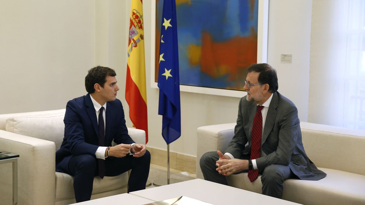 Rajoy recibe a Albert Rivera en Moncloa