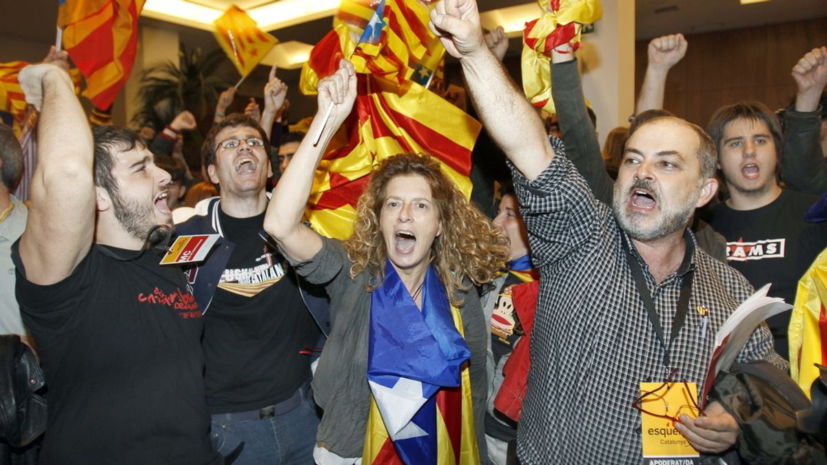 Militantes de ERC celebran el resultado de su partido