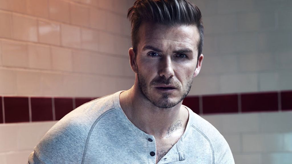David Beckham posa para H&M en un vestuario