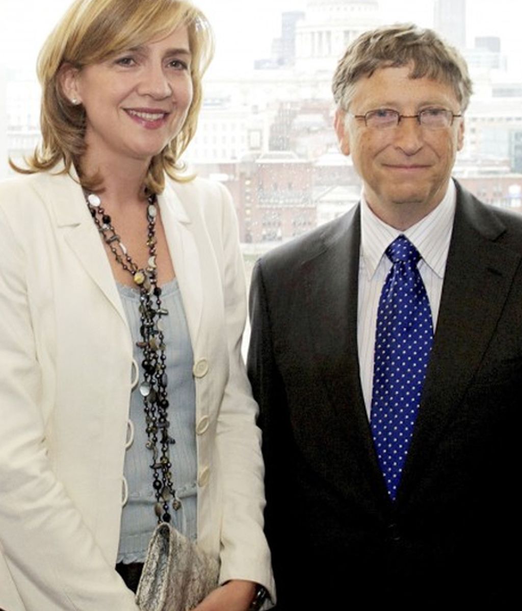 La nueva 'Gossip girl', Elizabeth Hurley, contra el cáncer de mama