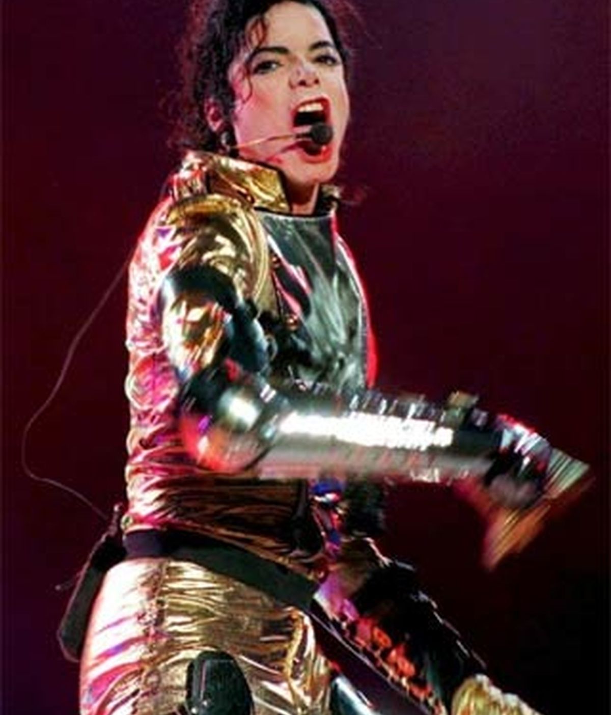 Imagen de Michael Jackson durante una actuación. Foto: EFE