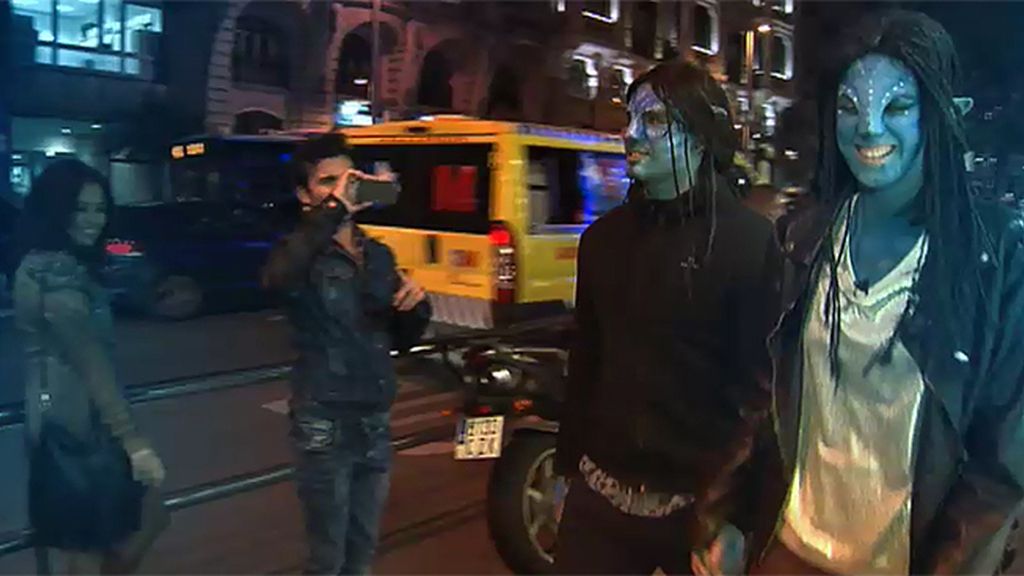 Complicidad, cercanía y besos trenza