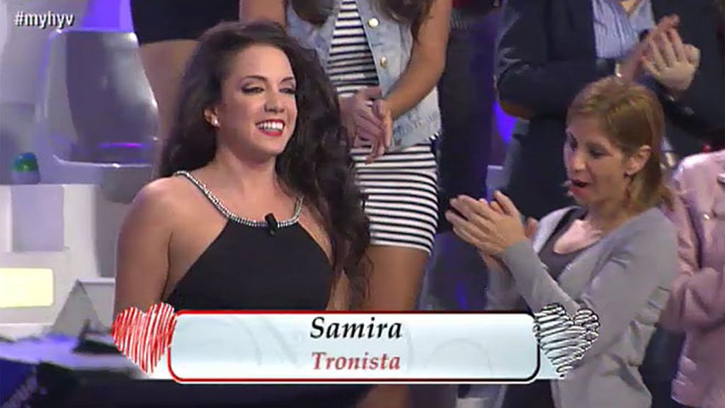 La entrada de las nuevas tronistas del programa, foto a foto