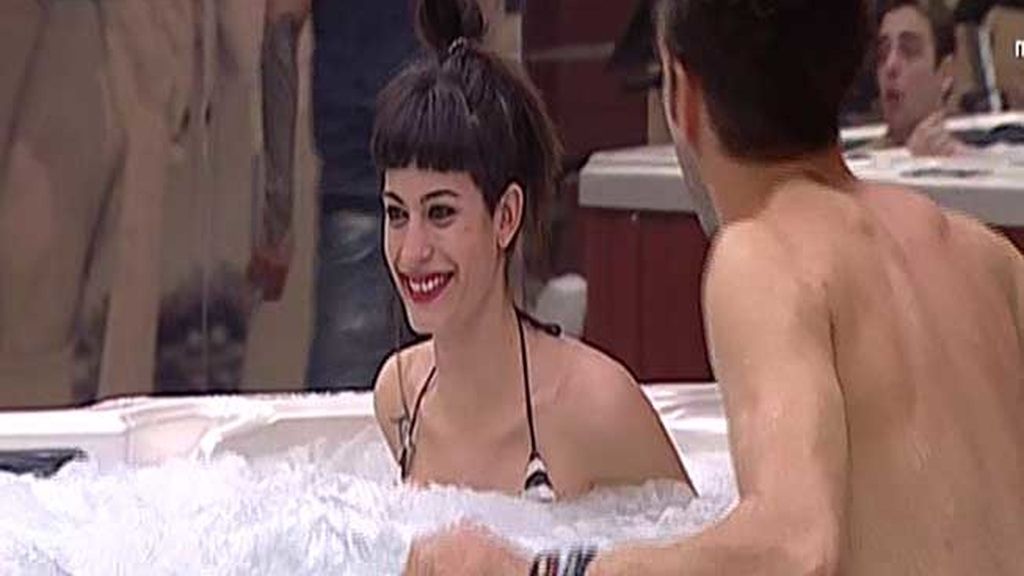 Los concursantes tienen albornoces customizados a lo 'GH'