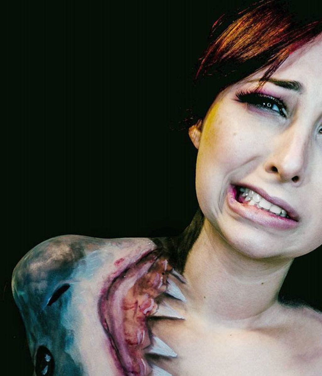 Andrea de la Ossa se convierte en los monstruos con los que nunca querrías soñar