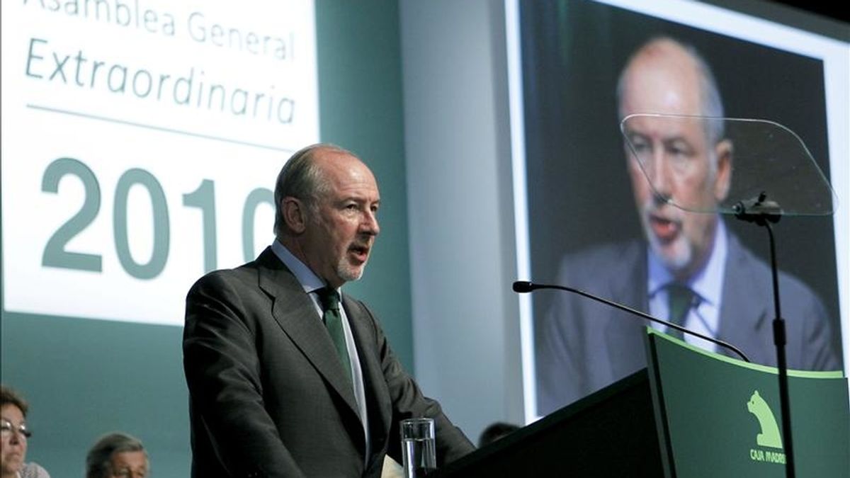 El presidente de Caja Madrid, Rodrigo Rato, durante su intervención en la asamblea extraordinaria celebrada el pasado mes de septiembre. EFE/Archivo