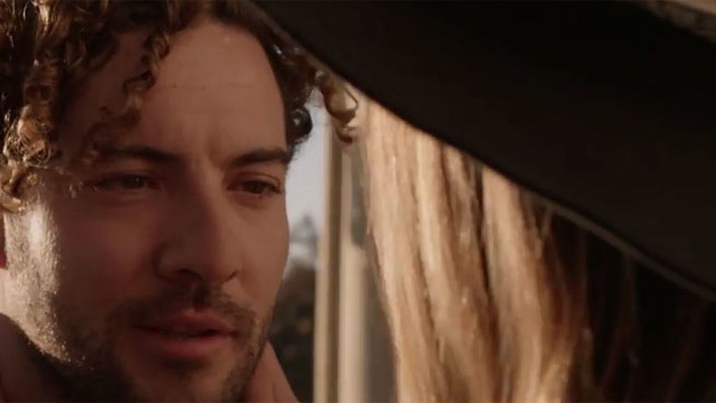Un paseo en barco, abrazos y besos: así se gestó el romance de Bisbal y 'China' Suárez