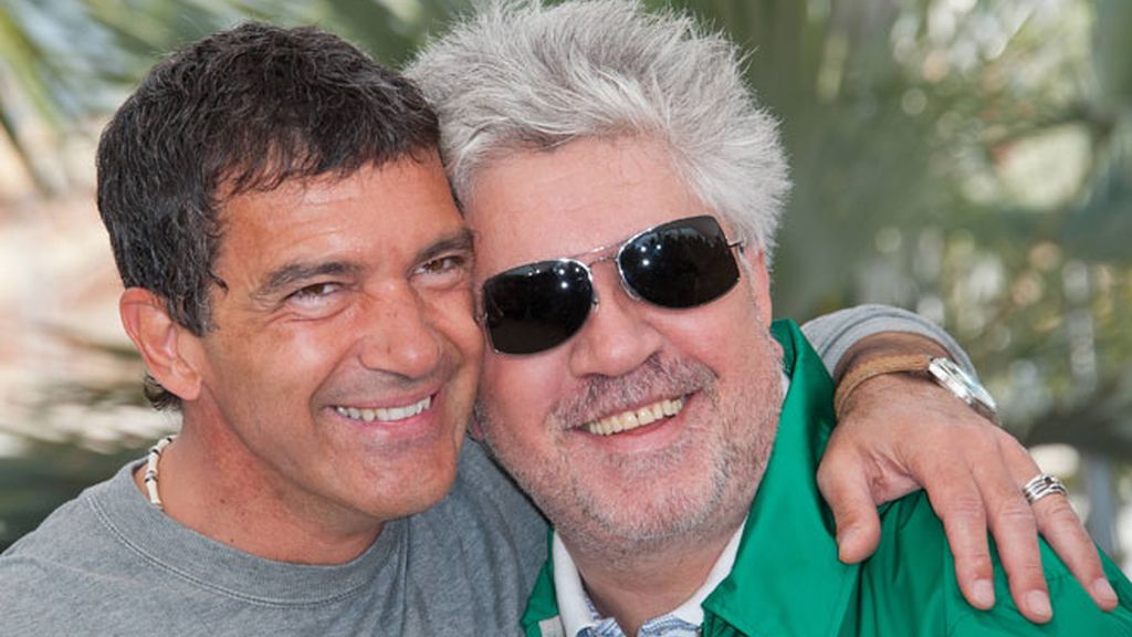 Almodóvar y su equipo dan el campanazo en el Festival de Cannes