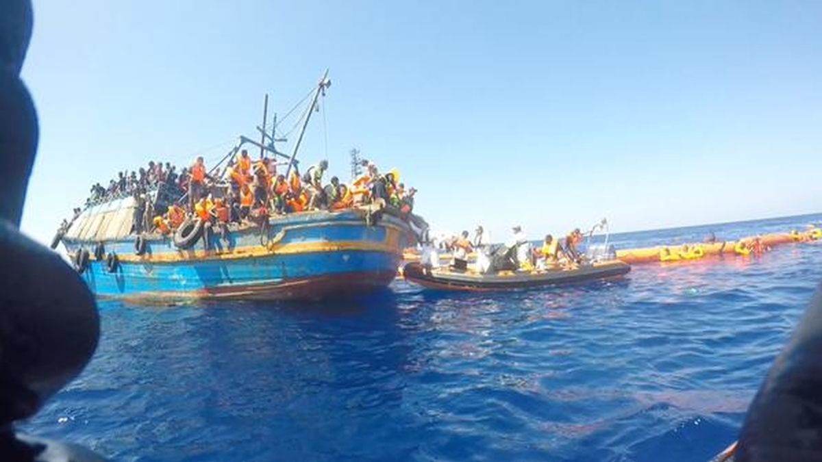 Rescate in extremis de Médicos sin Fronteras en el Mediterráneo