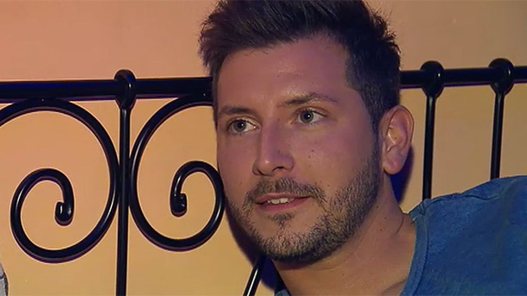 Manu, a Ale: “Pórtate bien porque no me fio mucho de ti”