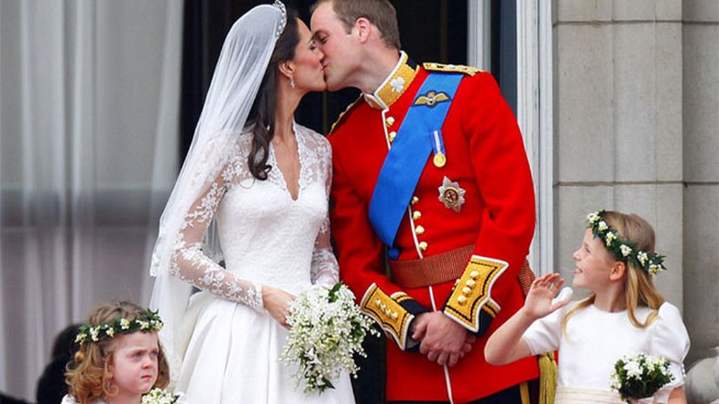 El beso de Kate Middleton con su marido el Príncipe Guillermo