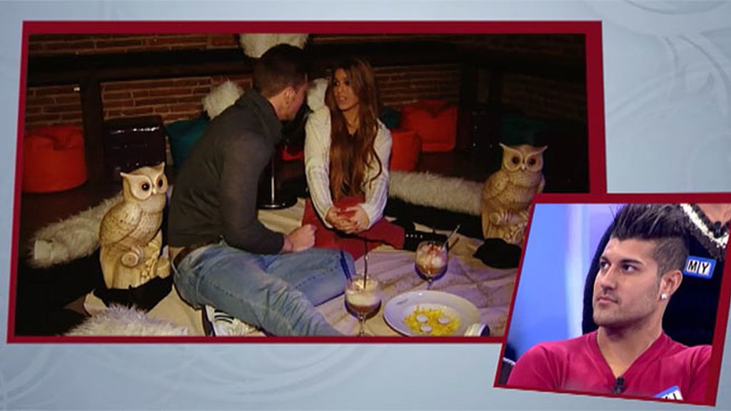 El primer beso en el trono