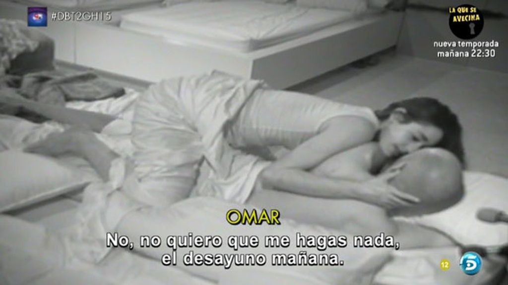 En fotos, Omar rechaza a Lucía en la cama