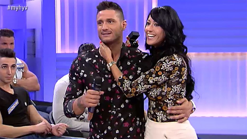 Ángel, a Aura: "quiero compartir mi vida contigo"