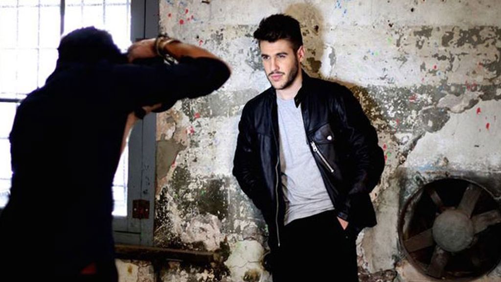 Con sólo 20 años, será el tercer trabajo discográfico del cantante