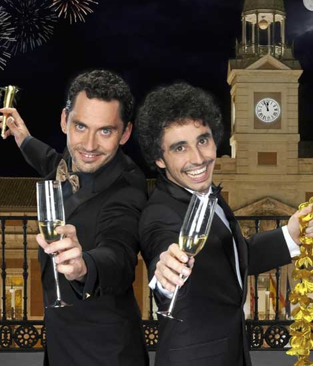 Los protagonistas de Aída se visten de gala para dar las campanadas