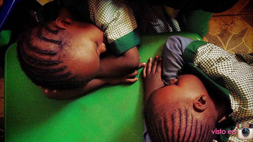 "Siesta en la escuela" (Kibera)