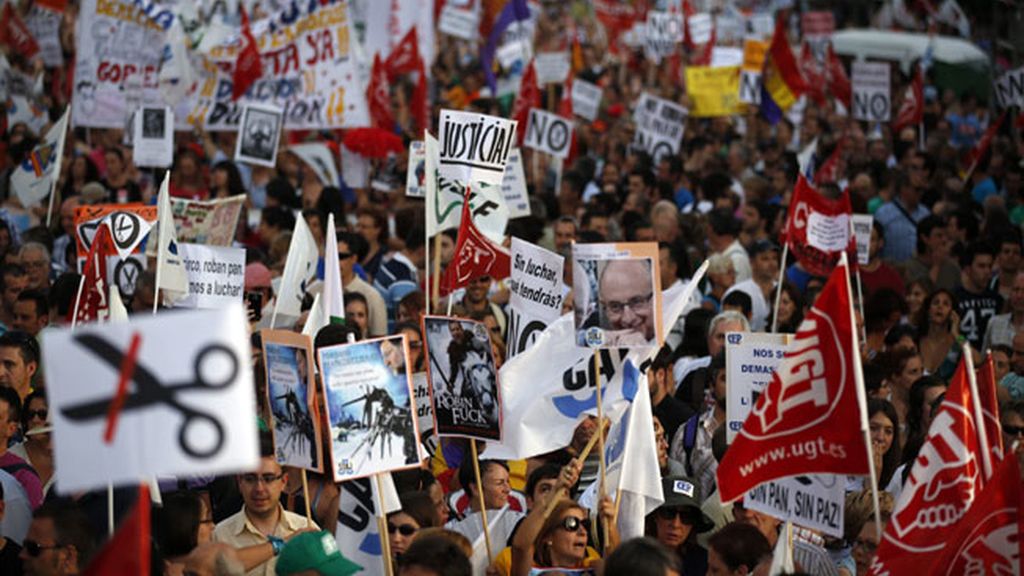 España sale a la calle contra los recortes