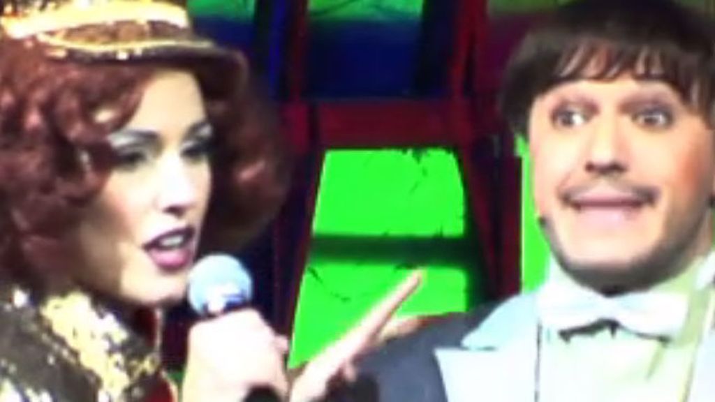 Adela se prepara para debutar en  'The Hole'