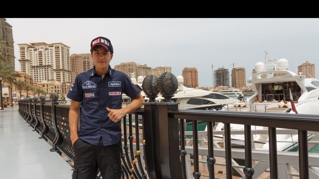 Maverick Viñales, de excursión por la bahía de Doha
