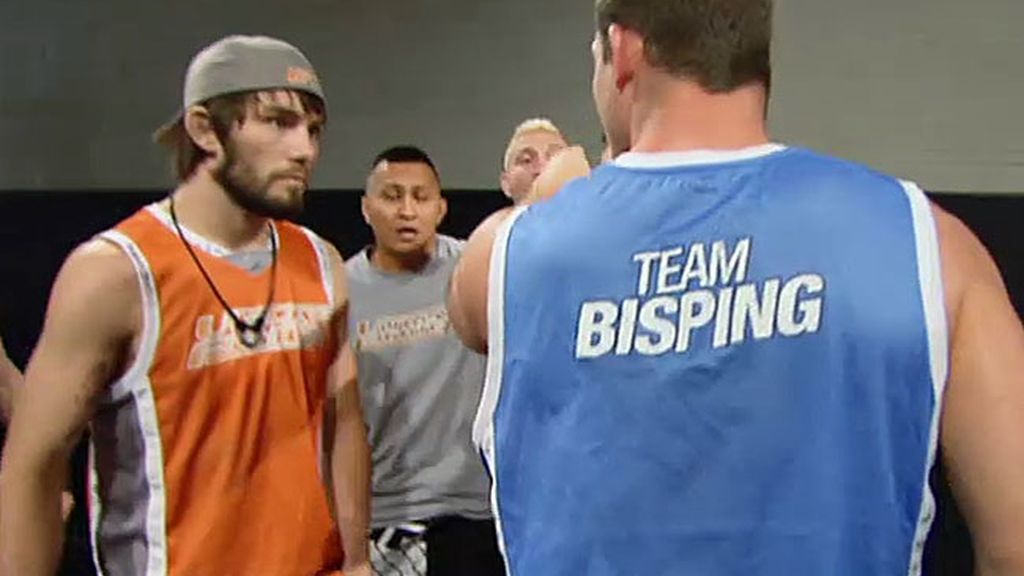 Aspirantes y entrenadores casi llegan a las manos