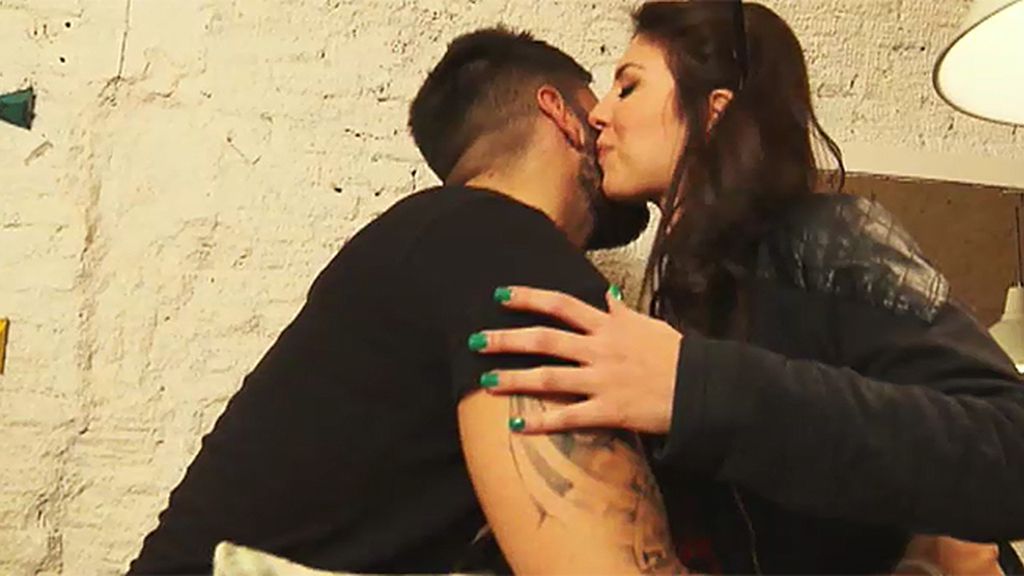 Iván no se lo pone fácil a Anais