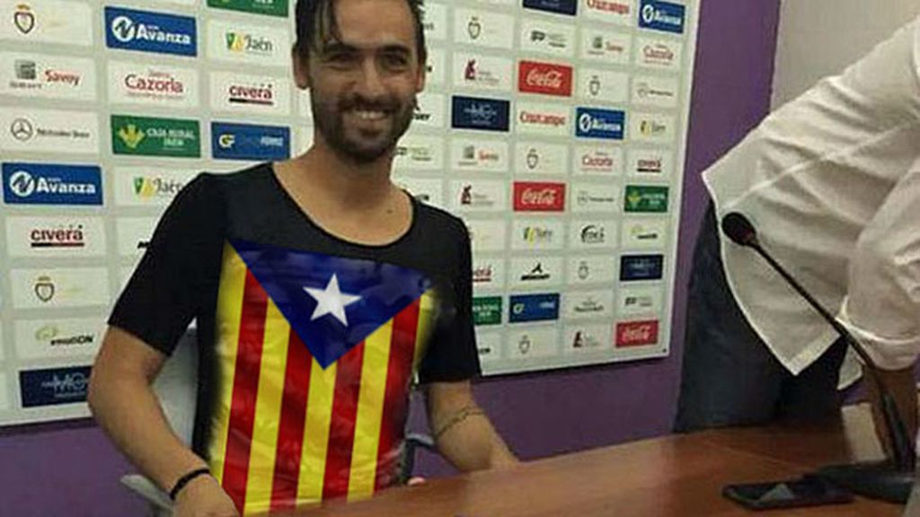 Las nuevas versiones de la camiseta que vestía Nuno Silva en su presentación