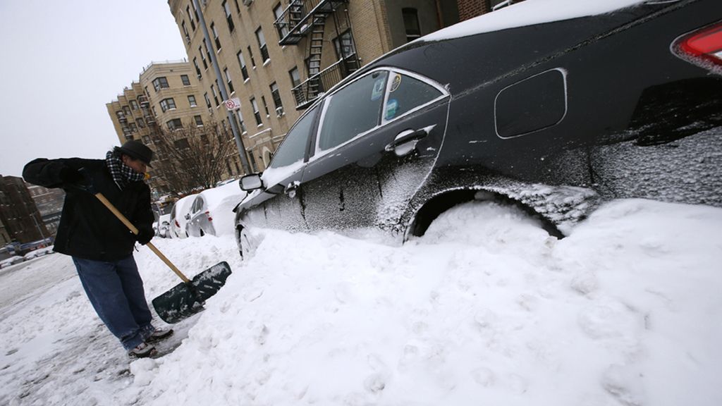 La tempestad de nieve que azota EEUU, en imágenes