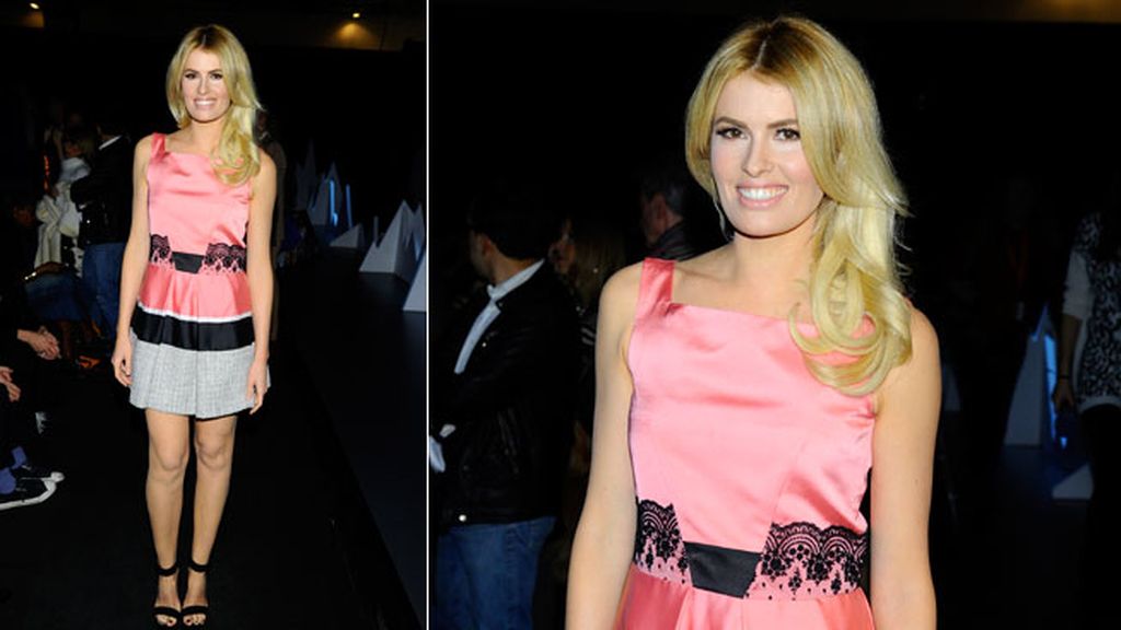 Adriana Abenia en el desfile de Ion Fiz