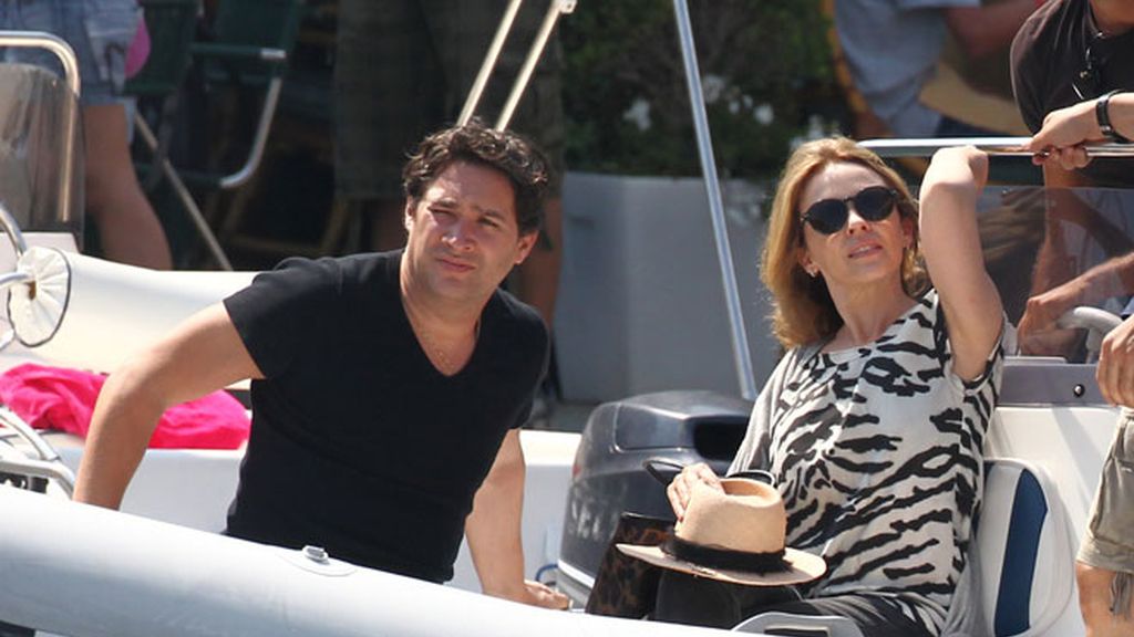 Kylie Minogue, día de relax sin Velencoso