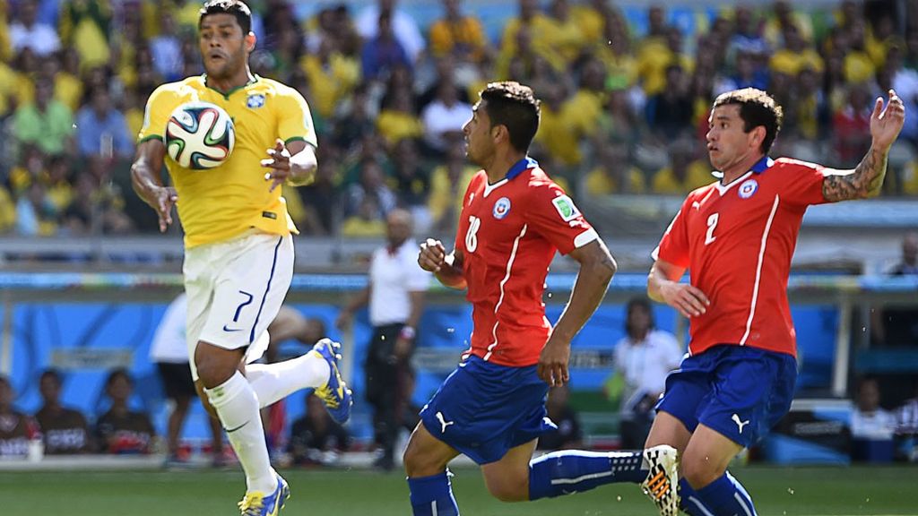 Pero el colegiado Webb lo anuló por mano clara en el control