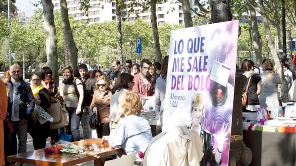 'Lo que me sale del bolo' triunfa en Sant Jordi