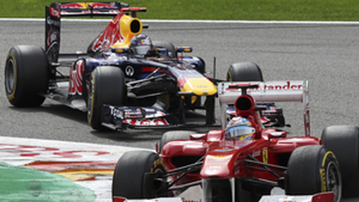 Alonso espera que Vettel tenga una mala racha. Foto: Reuters