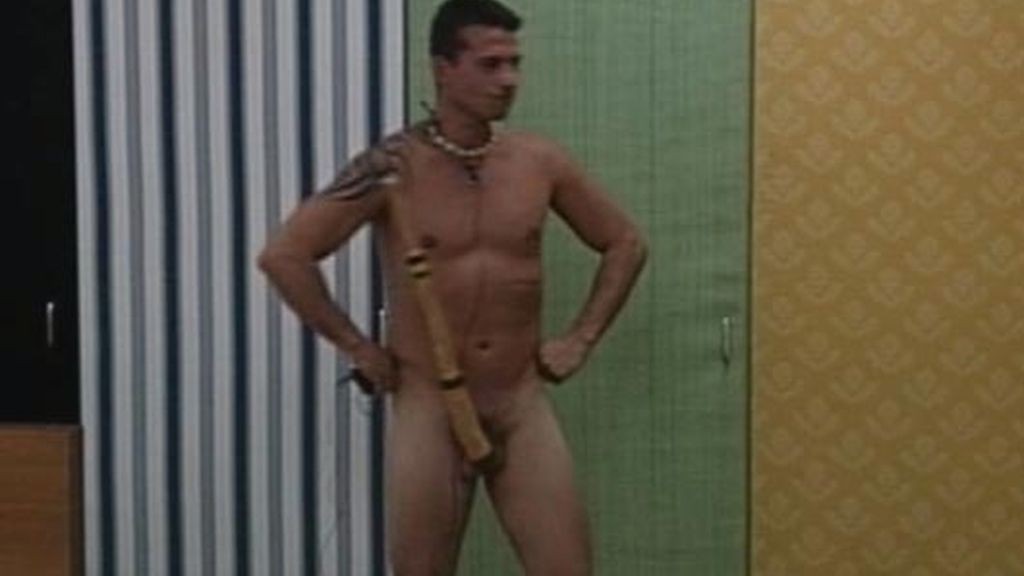 Arturo se calza la 'koteka'