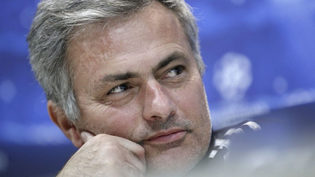 Mourinho durante la rueda de prensa