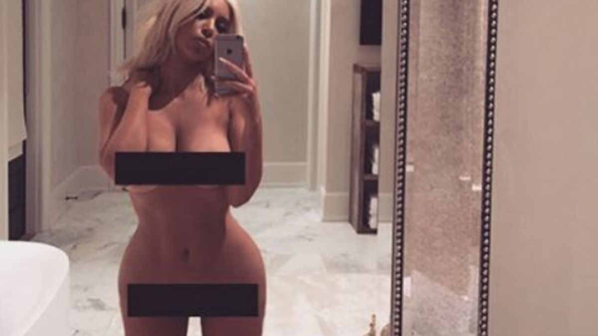 Kim Kardashian posa desnuda en Instagram para presumir de figura tras su embarazo