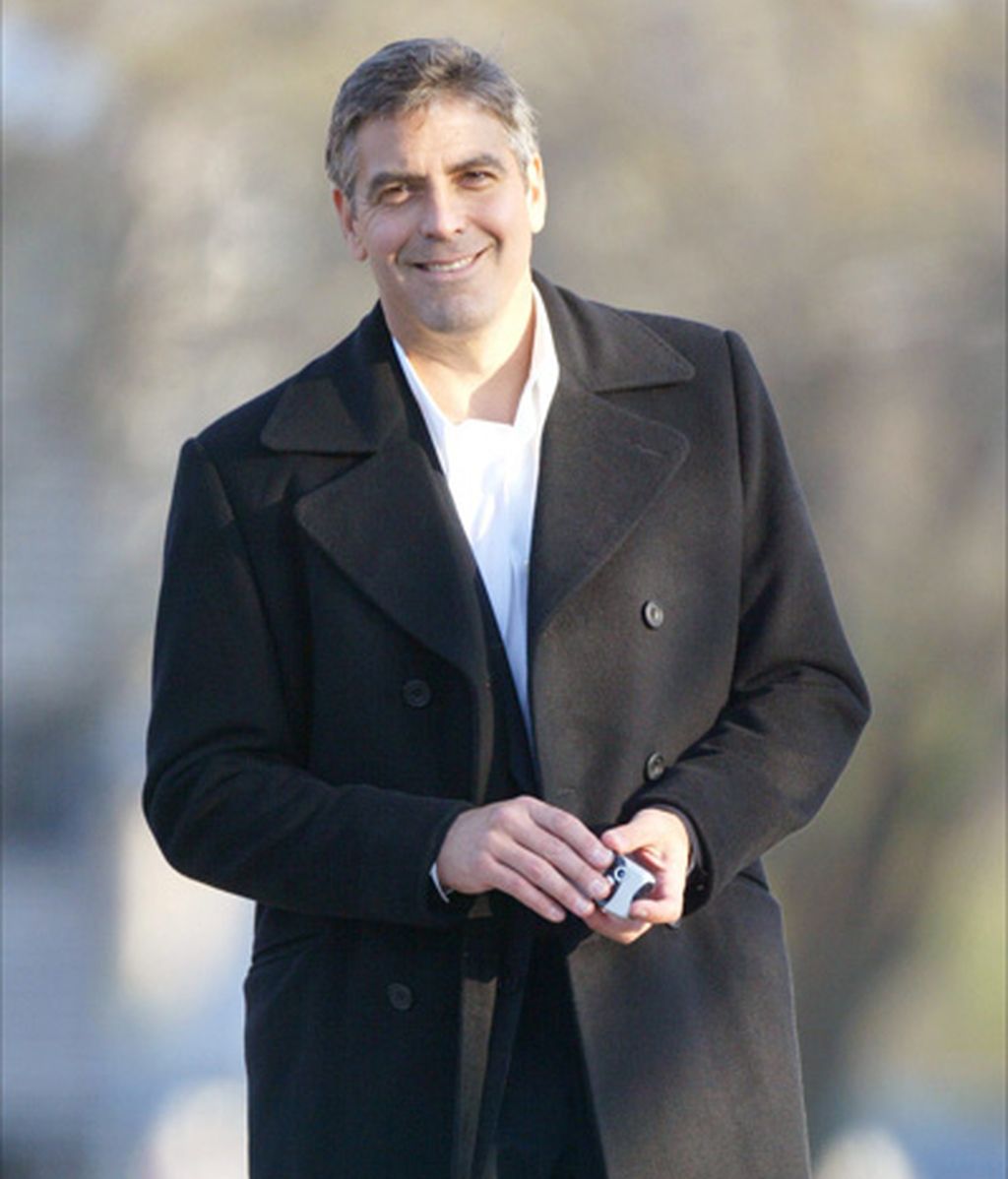 Muy sonriente, con 43 años