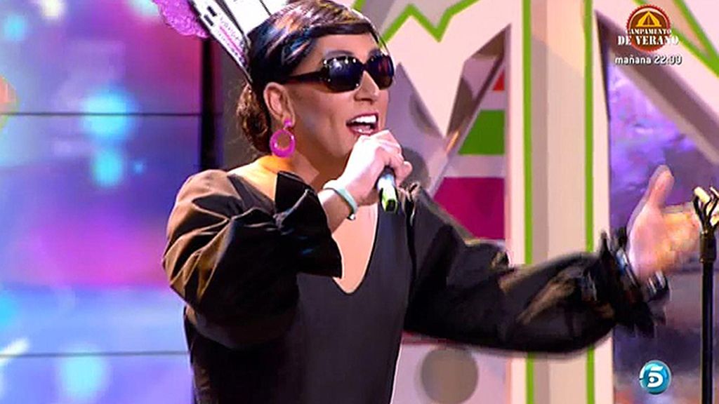 Mila Ximénez y Paz Padilla le hacen la coreografía