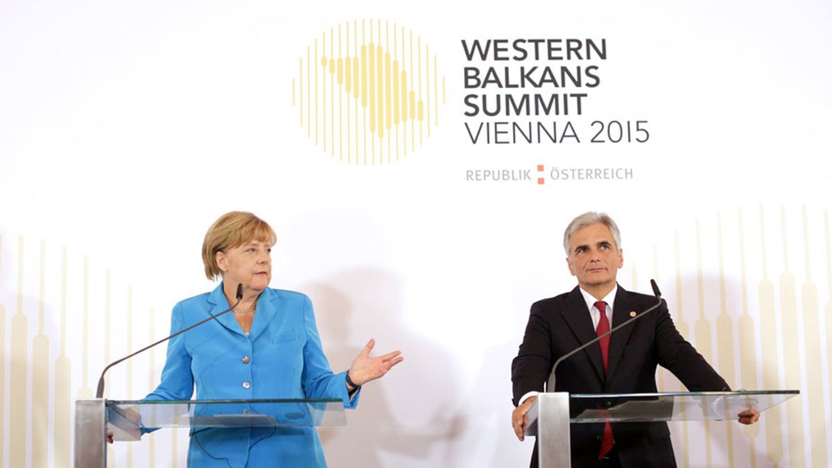 Merkel: "Debemos afrontar rápidamente y con solidaridad la cuestión de la inmigración"