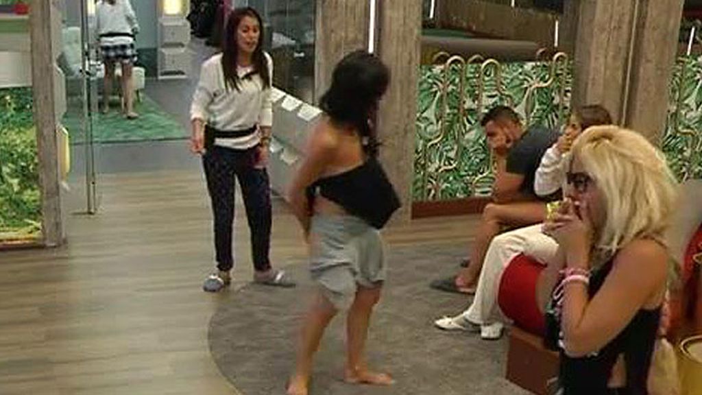 Se ha enfadado porque no consigue dormir por los ruidos