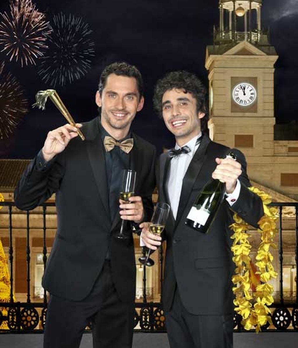 Los protagonistas de Aída se visten de gala para dar las campanadas